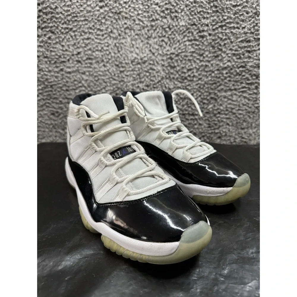 Size 9‎ - Jordan 11 Retro High Concord